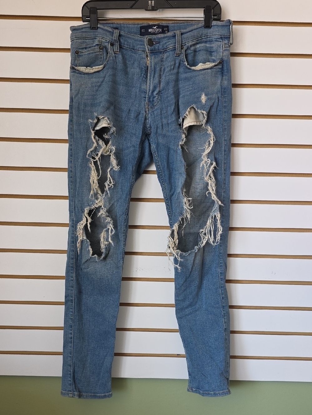 Hollister Distressed Skinny Jeans 31x32